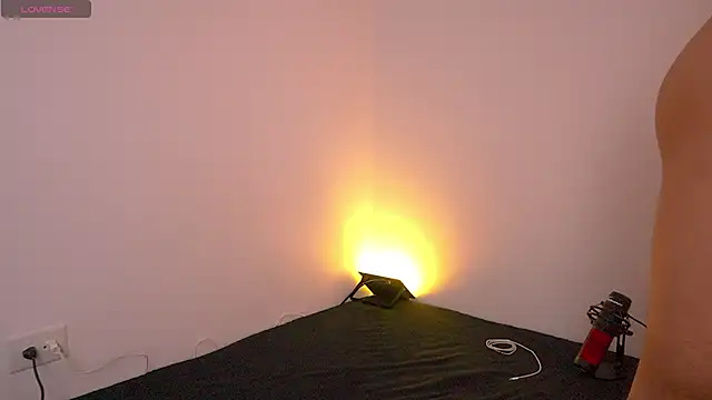 Markbrown online show from April 21, 9:32 pm