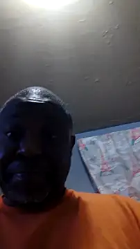 macnificent1fr online show from September 20, 2:11 am