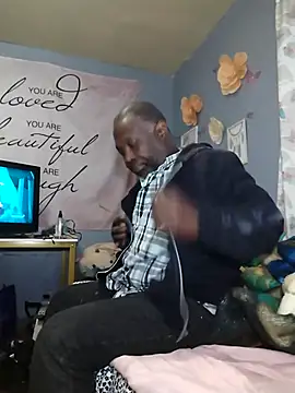 macnificent1fr online show from February 9, 11:25 pm