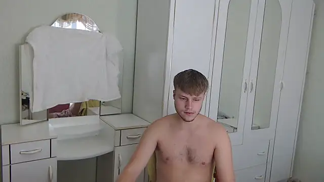 Zoro1999 online show from December 14, 6:02 am