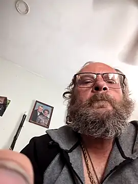 BERGEALLEn1970 online show from May 16, 1:42 pm