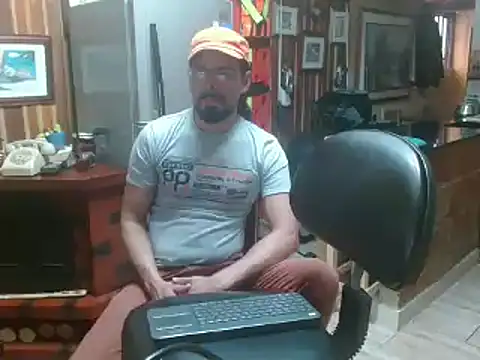 Dr Pocholate84 online show from January 20, 4:55 pm