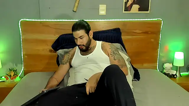 Prometeo-grizzly online show from April 17, 4:59 am