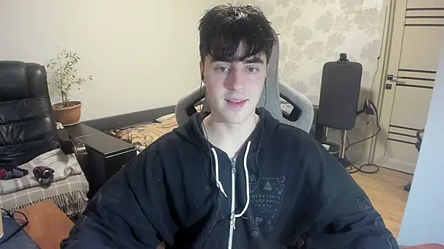 Knuckles17 online show from December 2, 1:41 am