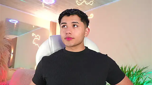 MatiasKorn online show from April 9, 6:19 am