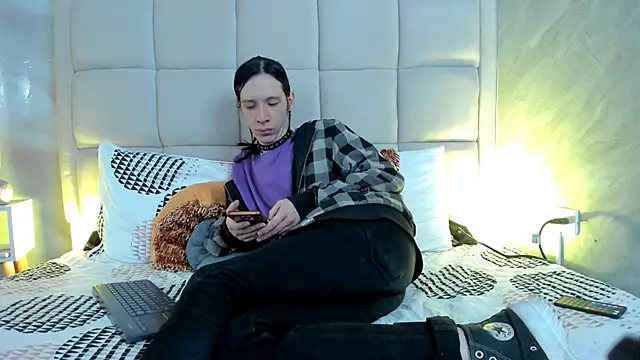 Hecatee 77 online show from February 21, 8:43 pm