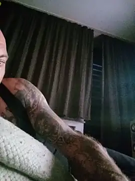 PIercingBoy38 online show from June 6, 2:17 am