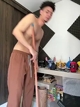 bigryann23 online show from April 1, 4:15 pm